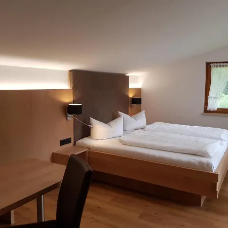 Almrausch Gasthof 3*