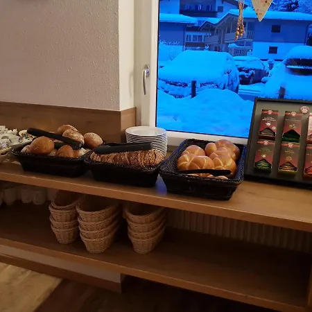 Almrausch 3* Mittelberg