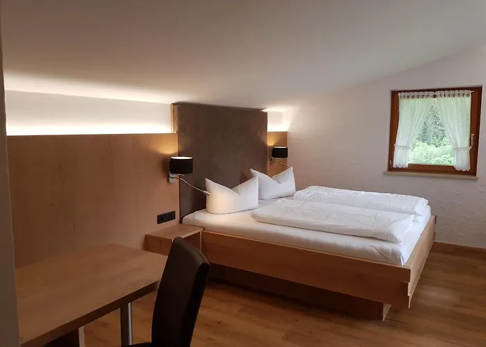 Almrausch Gasthof 3*